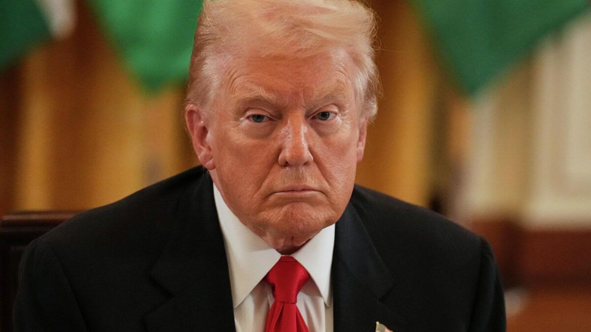 Трамптың мигранттарға қатысты жоспары іске аспады: АҚШ-та туған әр бала азаматтық алу құқығын сақтап қалды