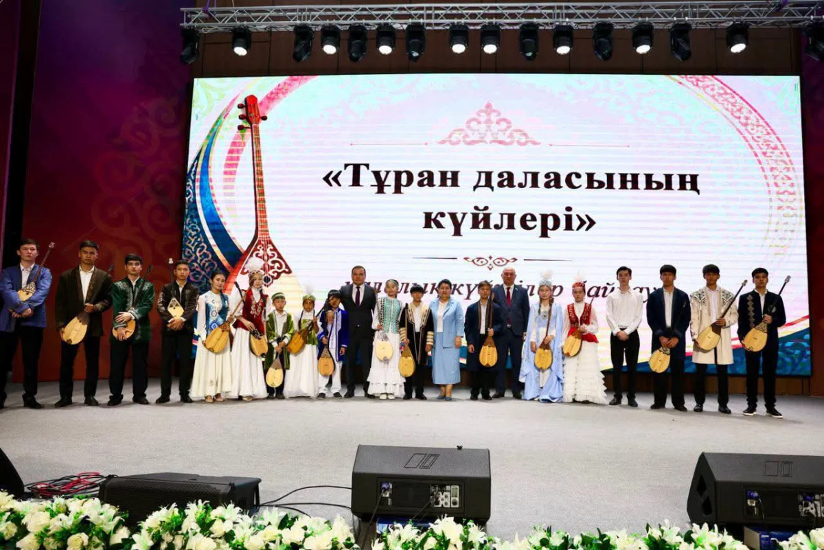 Түркістанда «Тұран даласының күйлері» атты күйшілер байқауы өтті