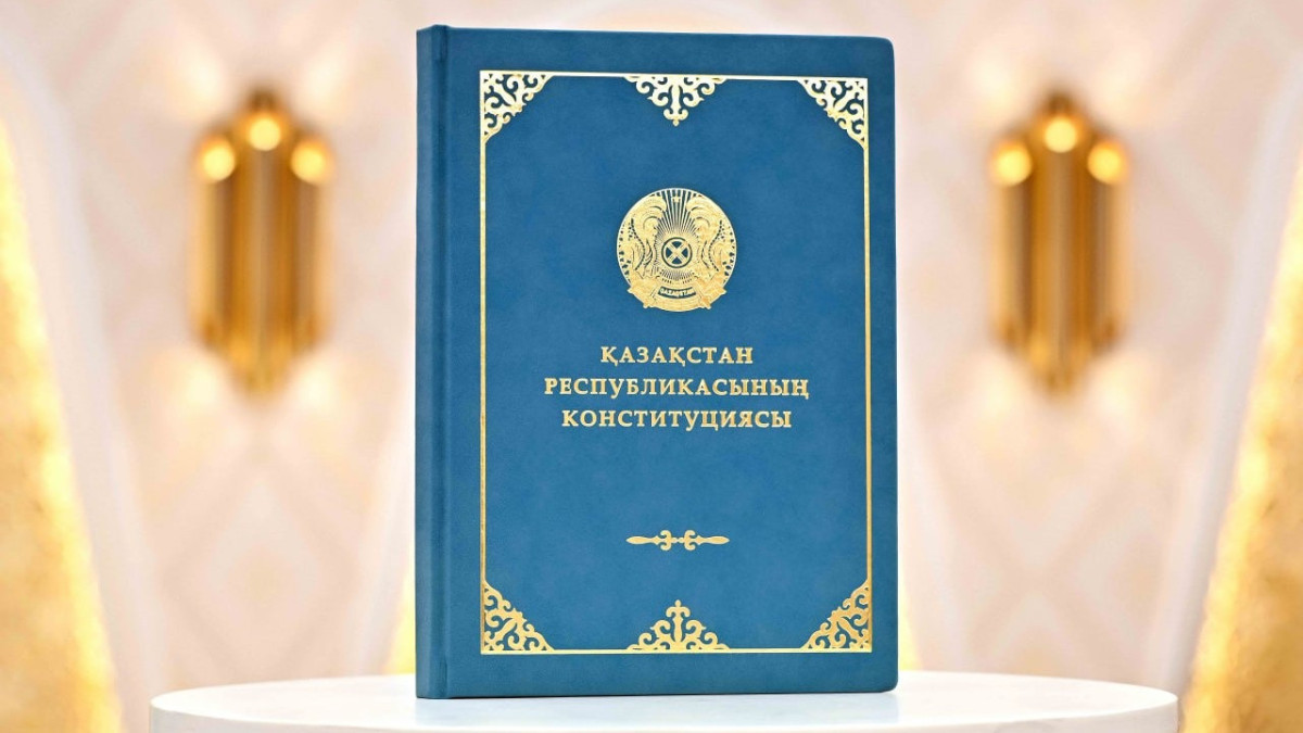 Жаңа Конституция: Қазақстанда волонтерлік пен қайырымдылыққа ресми мәртебе берілді