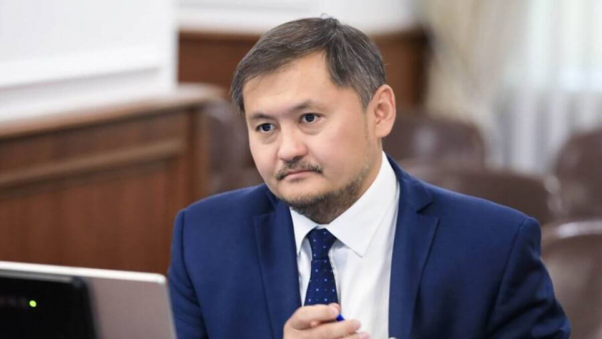 93 232  грант, жаңа кампустар, ЖИ: Саясат Нұрбек жоғары білімнің жаңа бағытын таныстырды