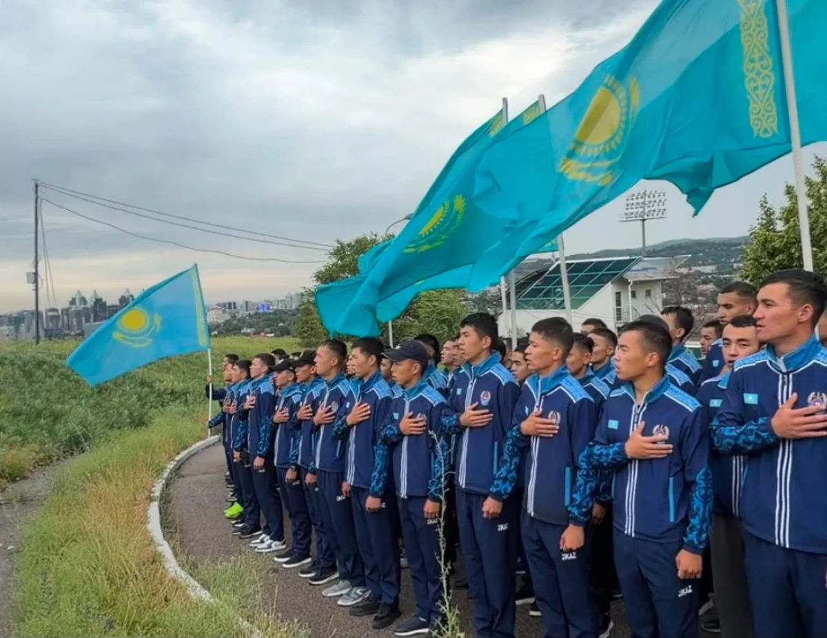 Алматыда жаңартылған конституцияның күшіне енуіне орай мемлекеттік әнұран шырқалды