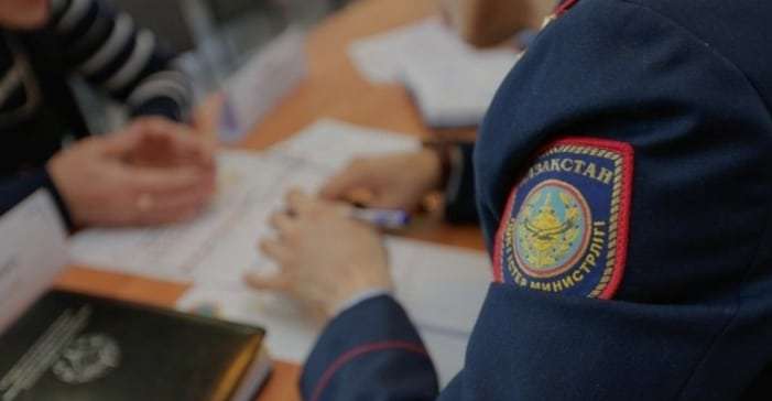 Алматыдағы жер үйден полиэтиленге оралған мәйіт табылды