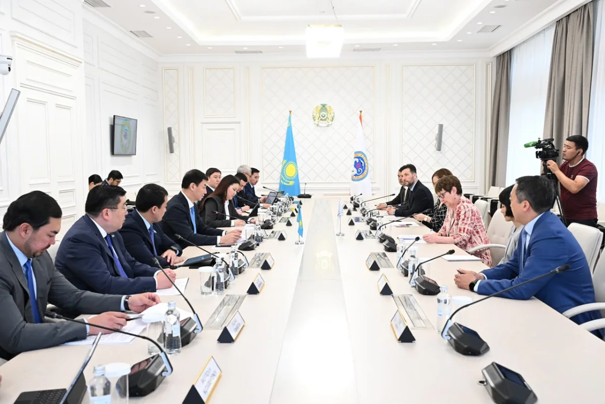 Дархан Сатыбалды ЕҚДБ президентімен Алматының инфрақұрылымын дамыту мен жаңа жобаларды талқылады