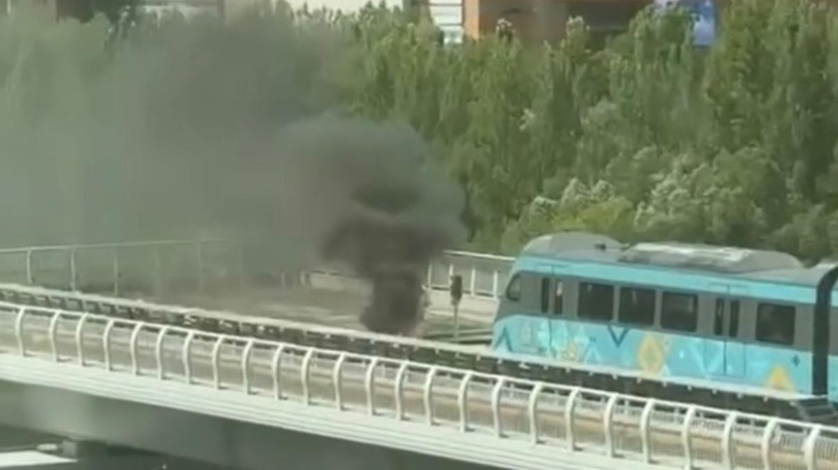 Астанада LRT желісінде өрт шықты