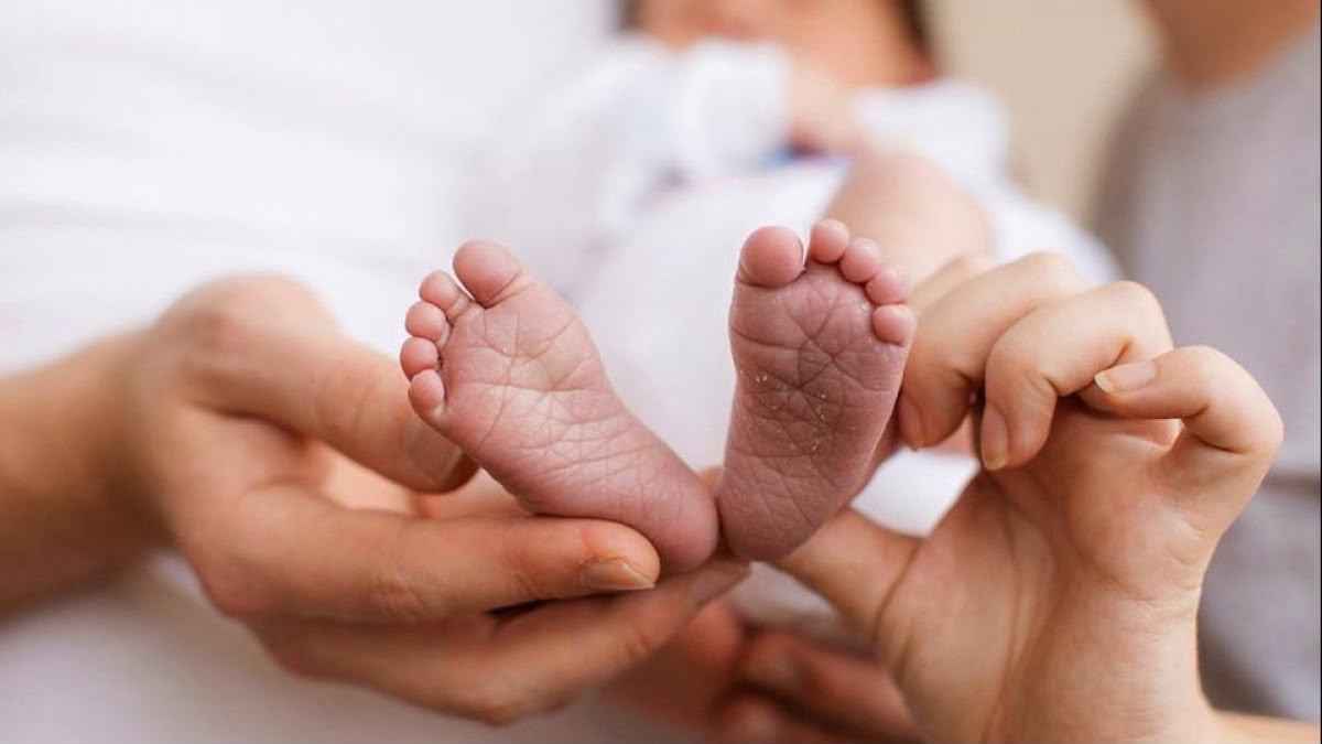 Жаңа Конституцияның алғашқы сәбилері: Бір күнде 857 нәресте дүниеге келді