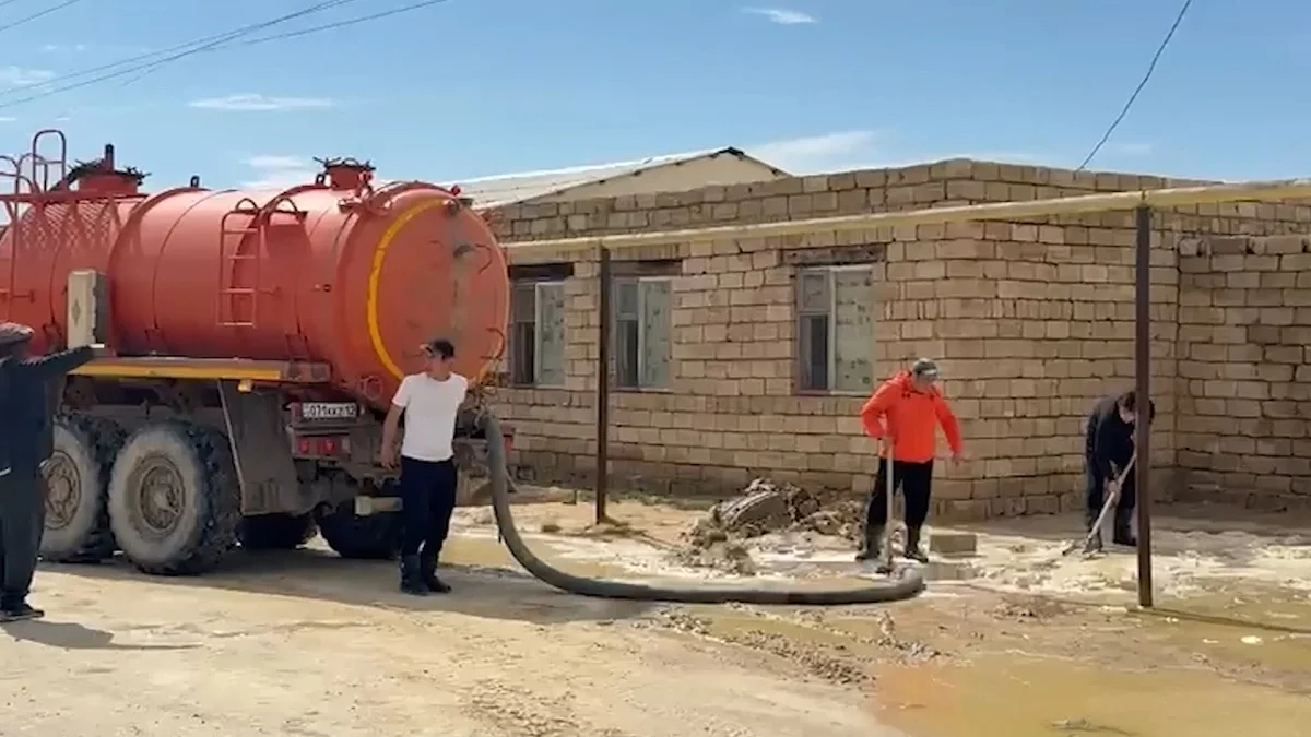 Бейнеуде су басқан аумақтарда қалпына келтіру жұмысы жүргізіліп жатыр