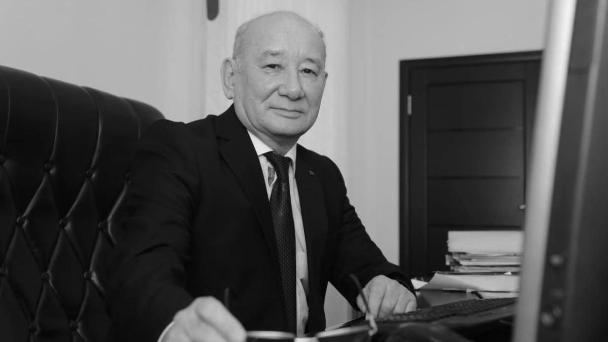Умер известный казахстанский писатель и журналист Жанузак Аязбеков