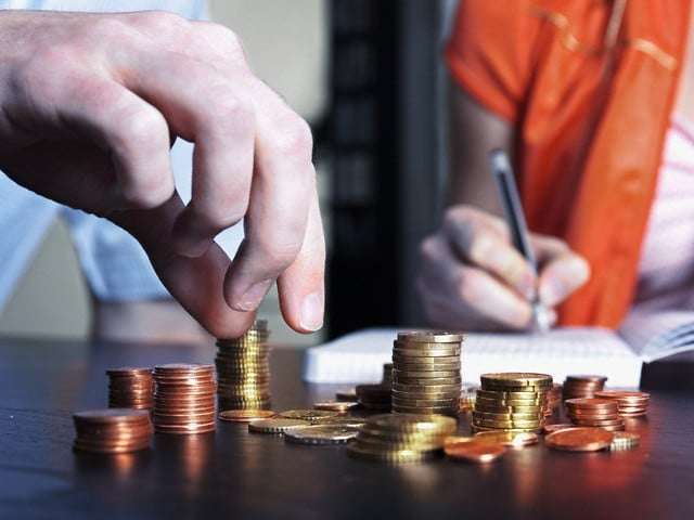В Карагандинской области менеджера банка подозревают в мошенничестве при оформлении кредитов