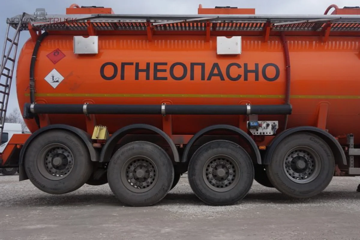 На казахстанских АЗС и мини НПЗ зафиксировали аномальный рост услуг