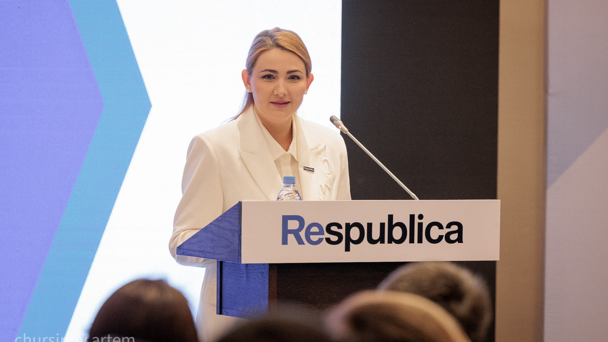 Итоги трехлетней работы фракции "Respublica" в Мажилисе подвели на Съезде партии