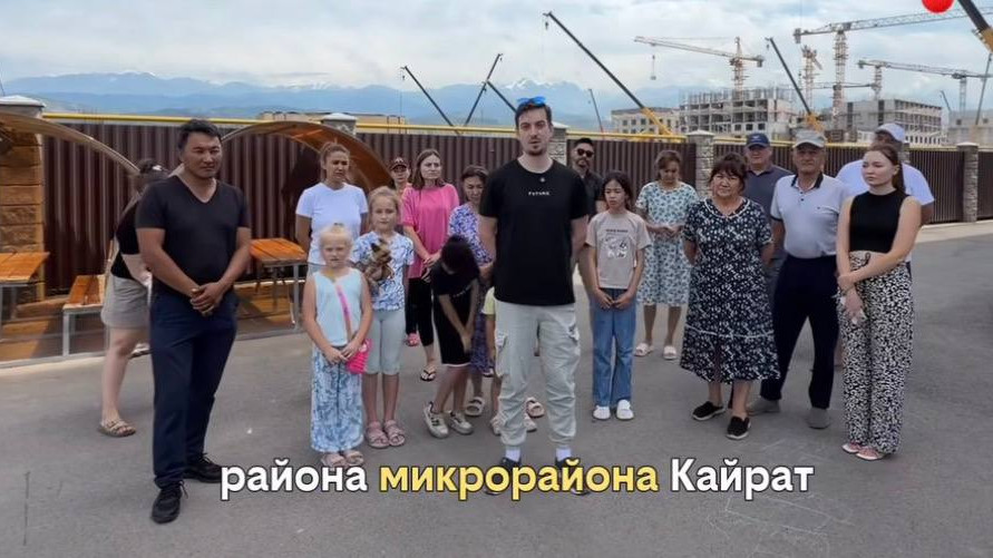 "Саябақтың орнына тұрғын үй салынып жатыр": Алматыдағы шағынаудар тұрғындары үндеу жасады