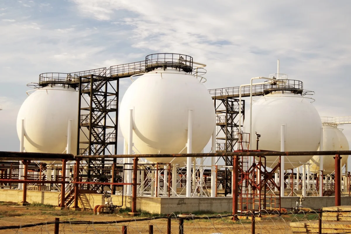 Үкімет сұйытылған газ өндіру көлемін арттырып, газ бөлудің ашық тетігін қамтамасыз етеді