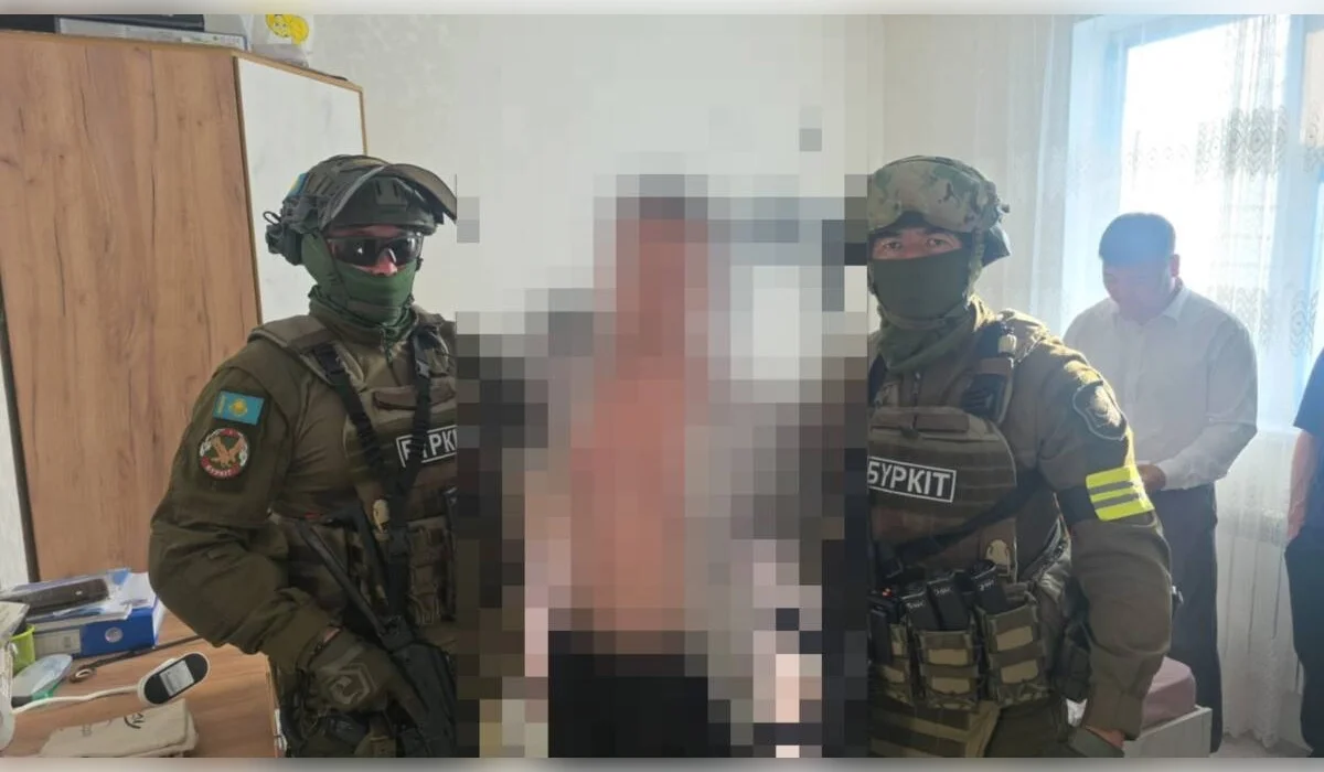 Прятался в шкафу: в Уральске задержали подозреваемого в хищении 88 млн тенге (ВИДЕО)