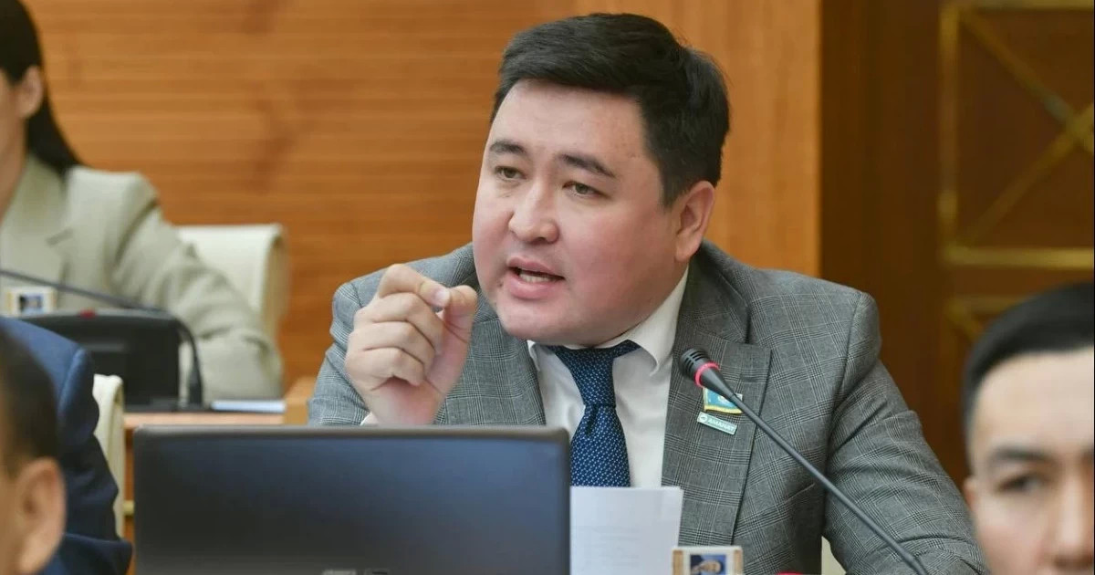   Нартай Сәрсенғалиев: Конституциялық Сот саяси сәуегейлік жасамау үшін мәселенің бәрін ашық түсіндірді   