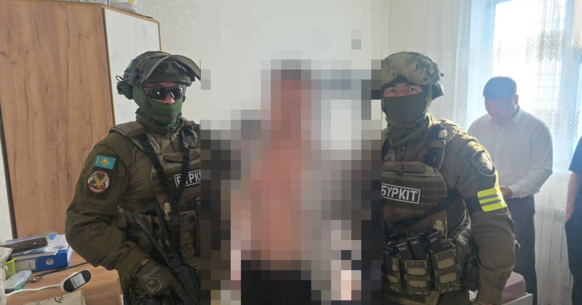  «Шкафтың ішіне жасырынған»: БҚО-да халықаралық іздеуде жүрген күдікті ұсталды 