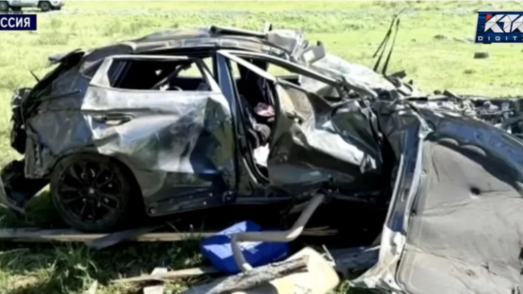 Ресейде қазақстандықтар мінген көлік аударылып, төрт адам зардап шекті