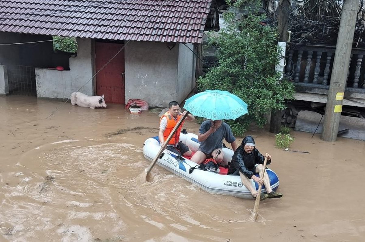 Наводнение на юге Китая унесло жизни 39 человек