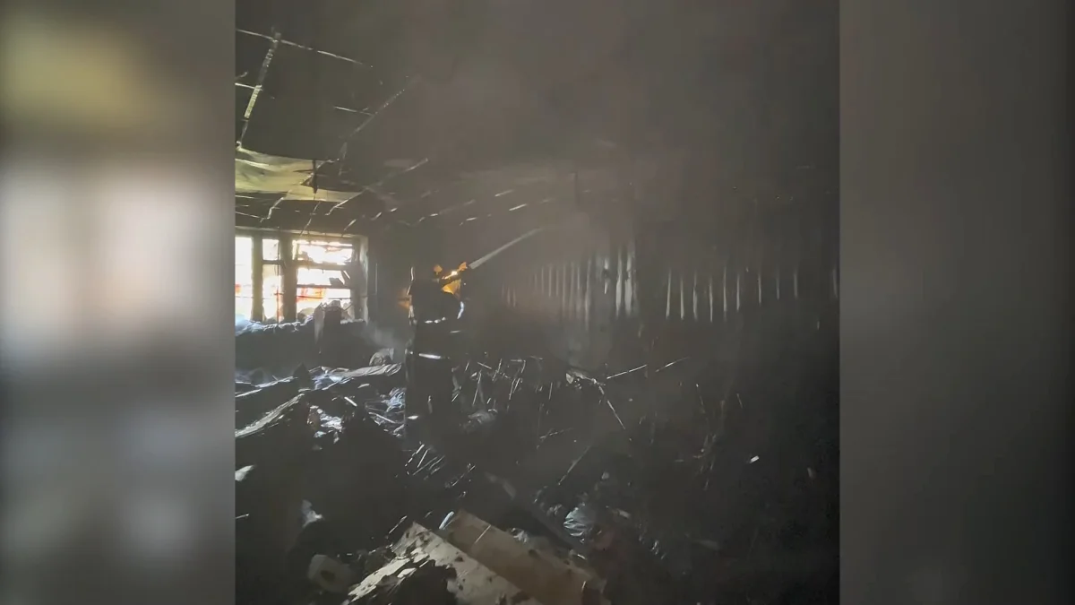 Павлодарда құтқарушылар өрттің тұрғын үйге таралуына жол берілмеді