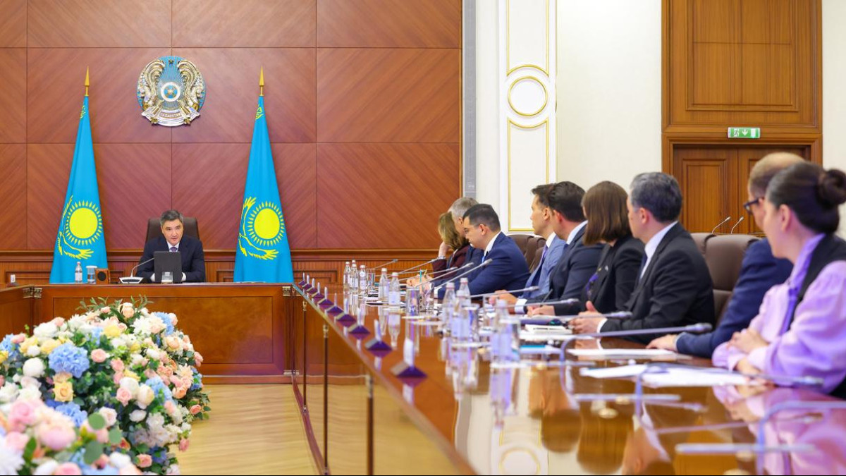 Бектенов: Жаңа Конституция инвесторлар үшін құқықтық айқындық қалыптастырды