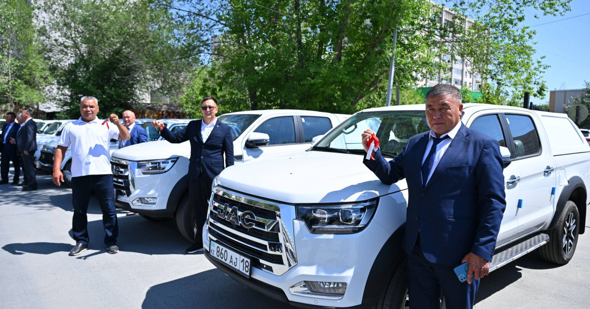  Абай облысының ветеринарларына алғаш рет 50-ден астам жаңа автокөлік берілді 