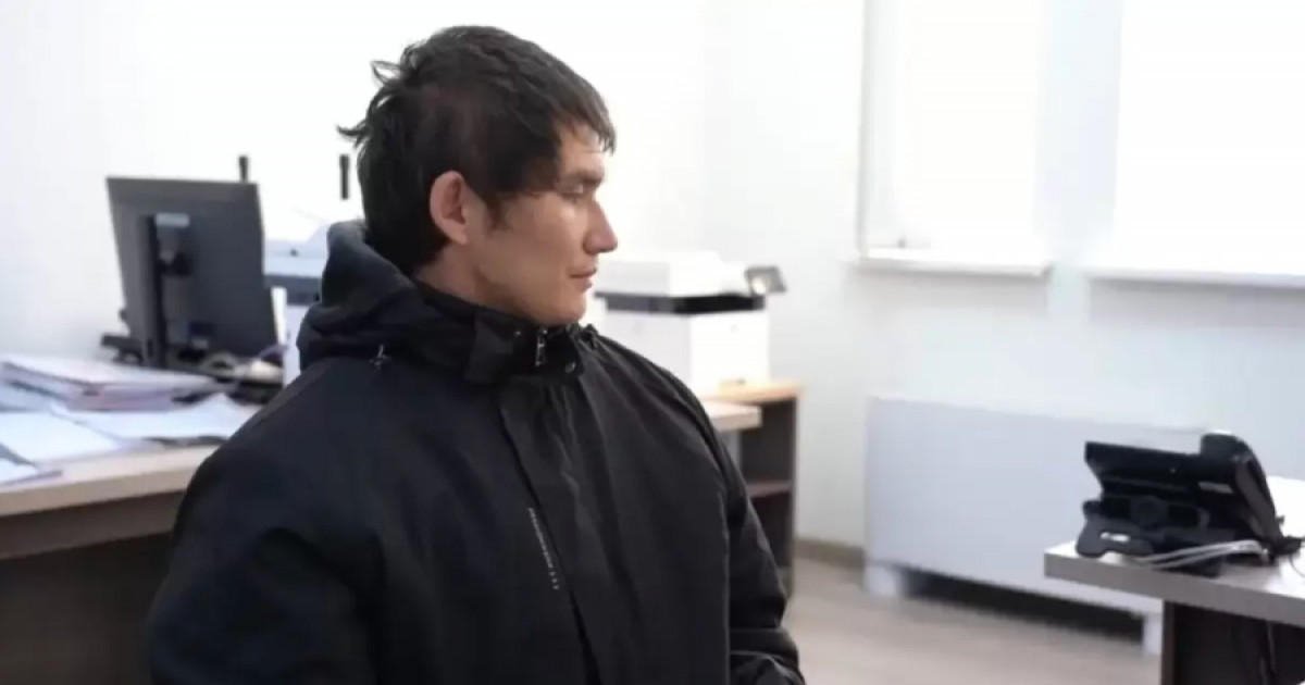   Атыраудағы төрт адамның өлімі: Прокурор Сәрсемәлиевке өмір бойына бас бостандығынан айыру жазасын сұрады   