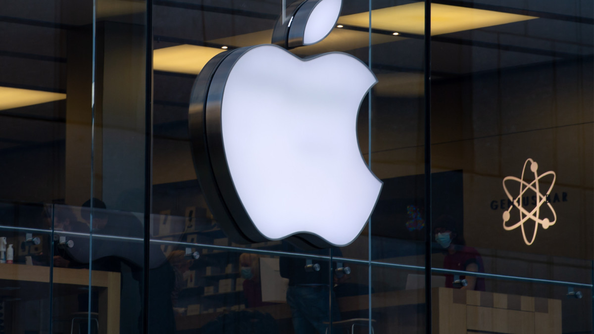 Apple OpenAI-ді коммерциялық құпияларды ұрлады деп сотқа берді