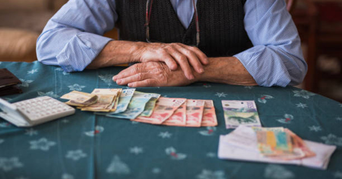 Астанада алаяқтар зейнеткердің 20 млн теңгесін қағып кете жаздаған 