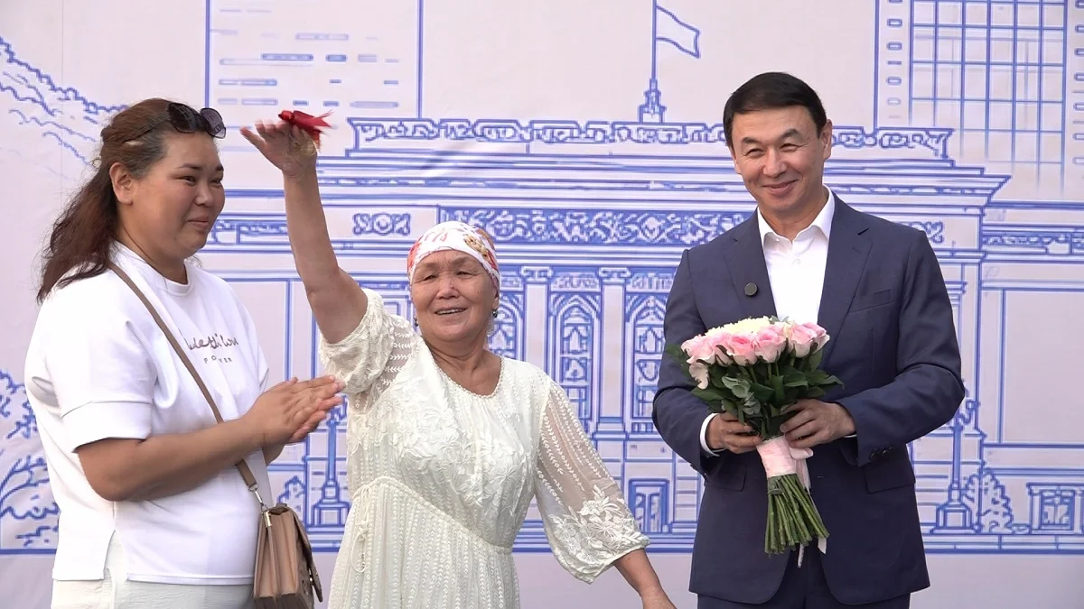 Алматыда 885 отбасыға жаңа пәтердің кілті табысталды