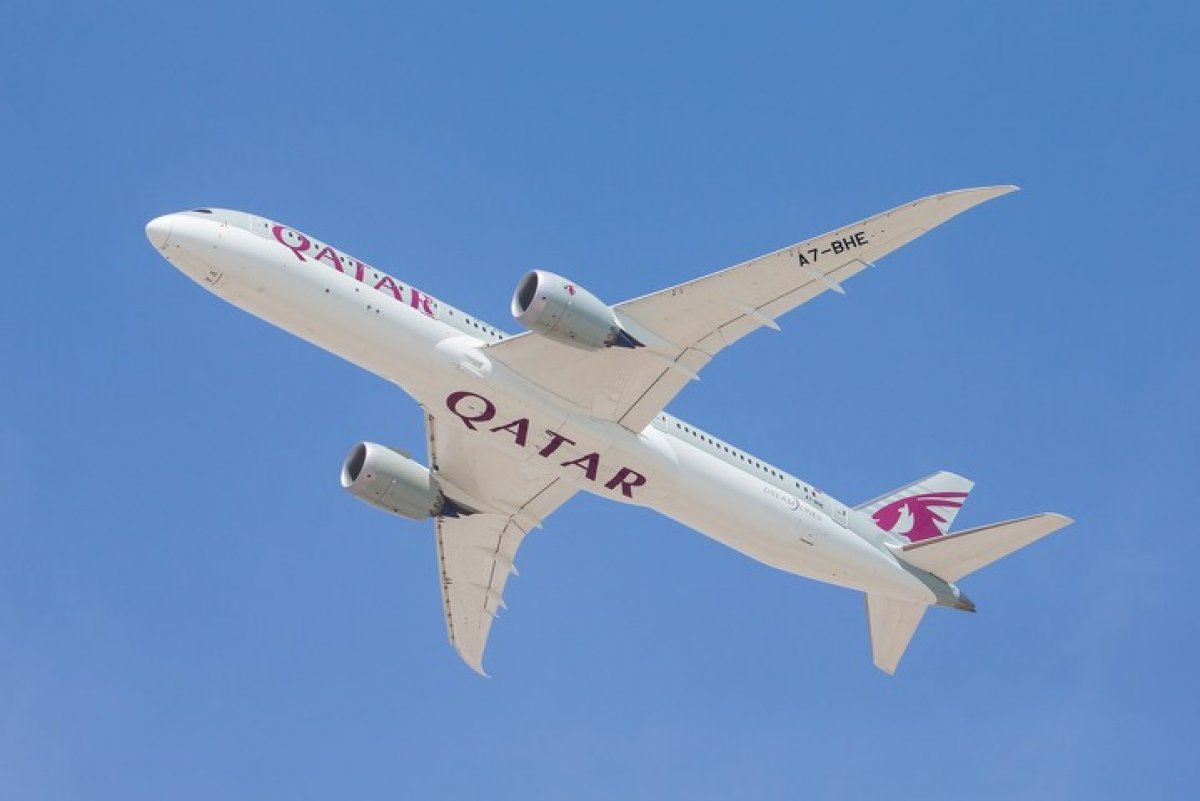 «16 часов без лечения»: казахстанка обвинила Qatar Airways в несвоевременном оказании помощи матери