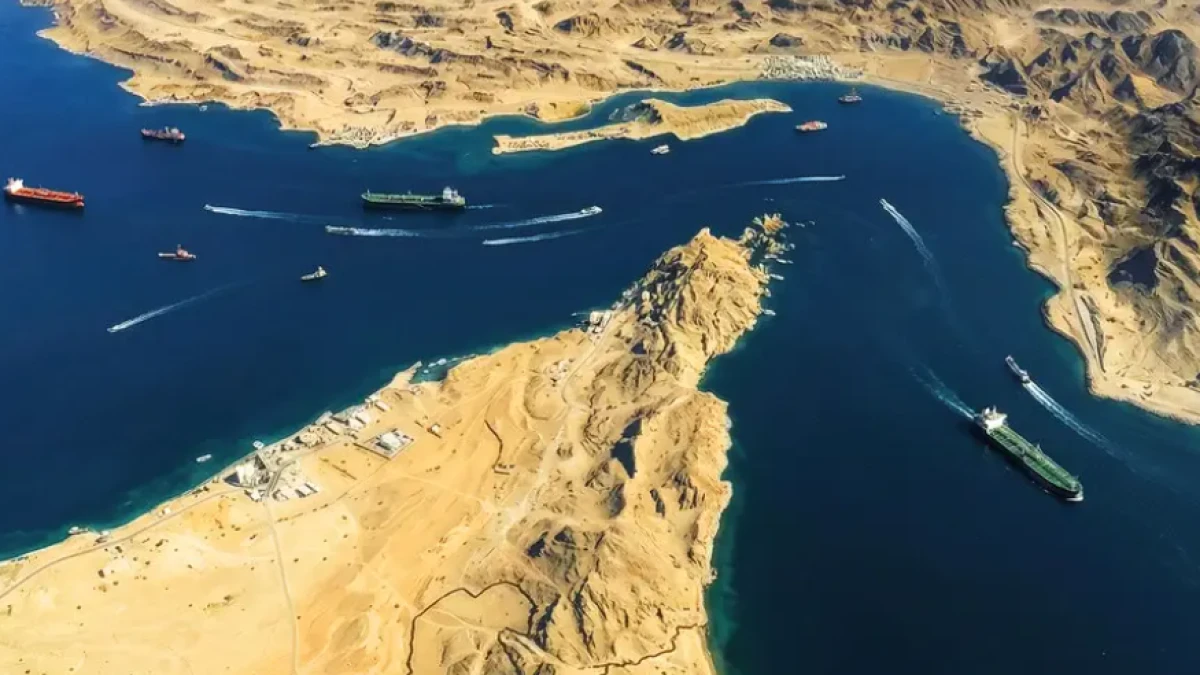 Иран мен АҚШ Ормуз бұғазы үшін күресті күшейтті