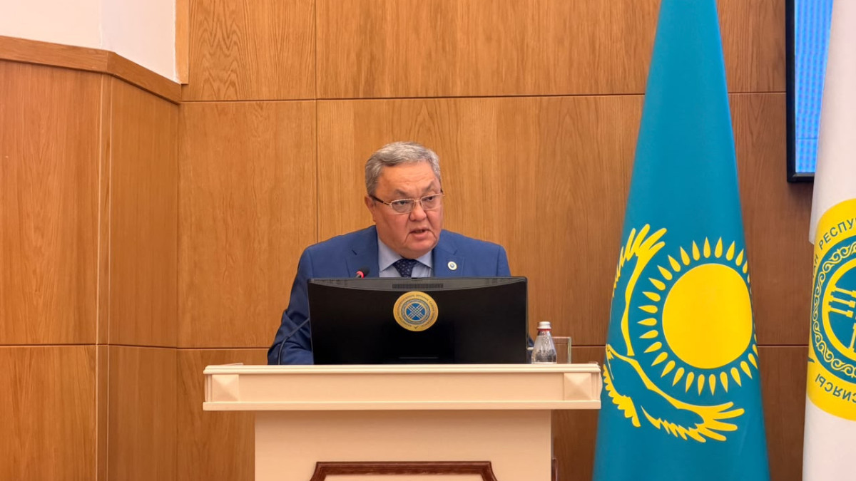 ЦИК аккредитовал первых 60 международных наблюдателей на выборы депутатов Курултая