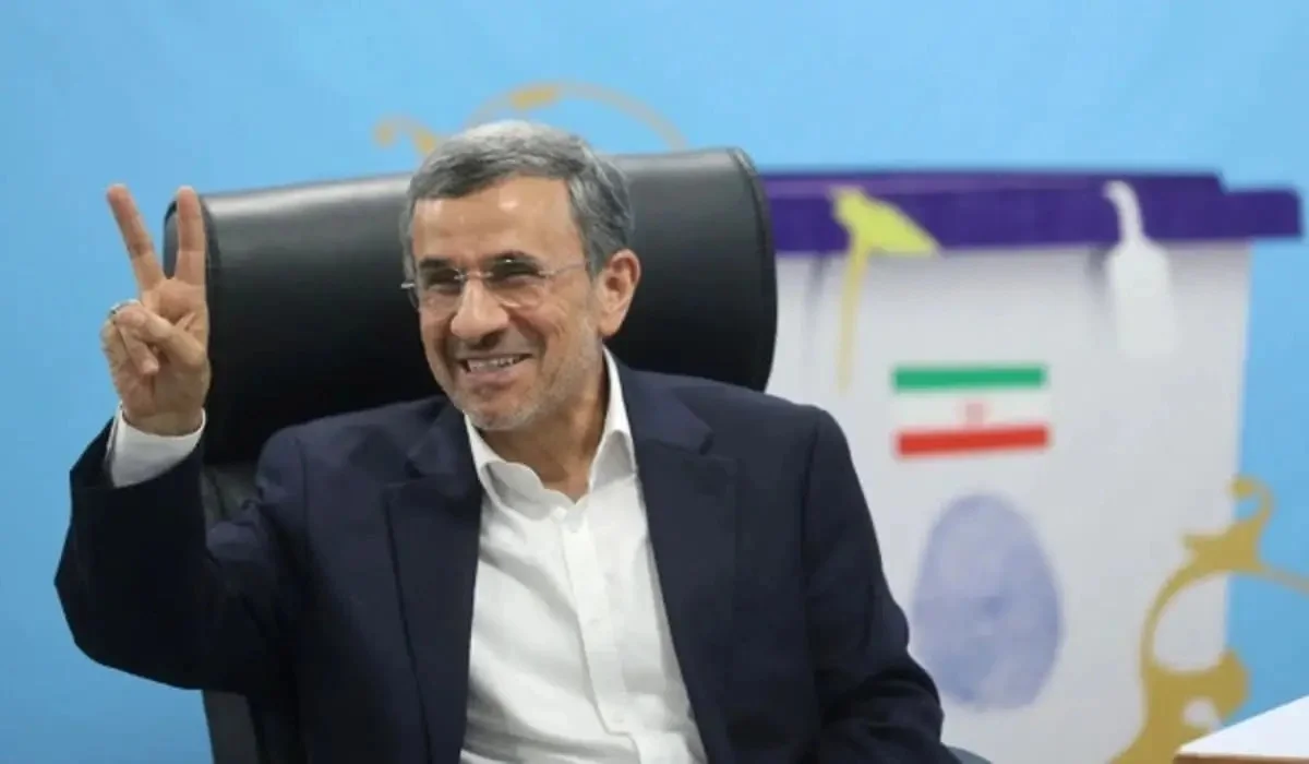 БАҚ: Иранның экс-президенті Ахмадинежад үйқамаққа алынды