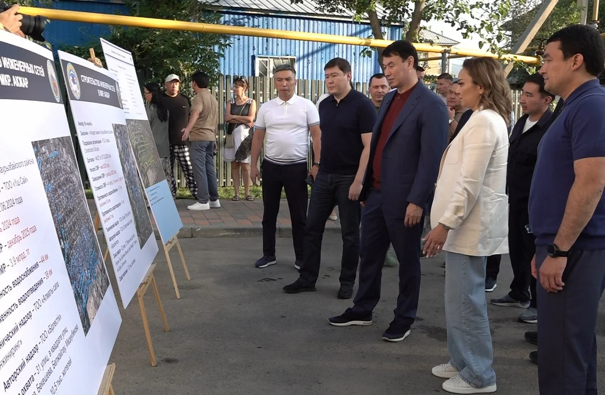 Алматының Ақжар шағынауданында 89 көше жаңартылып жатыр