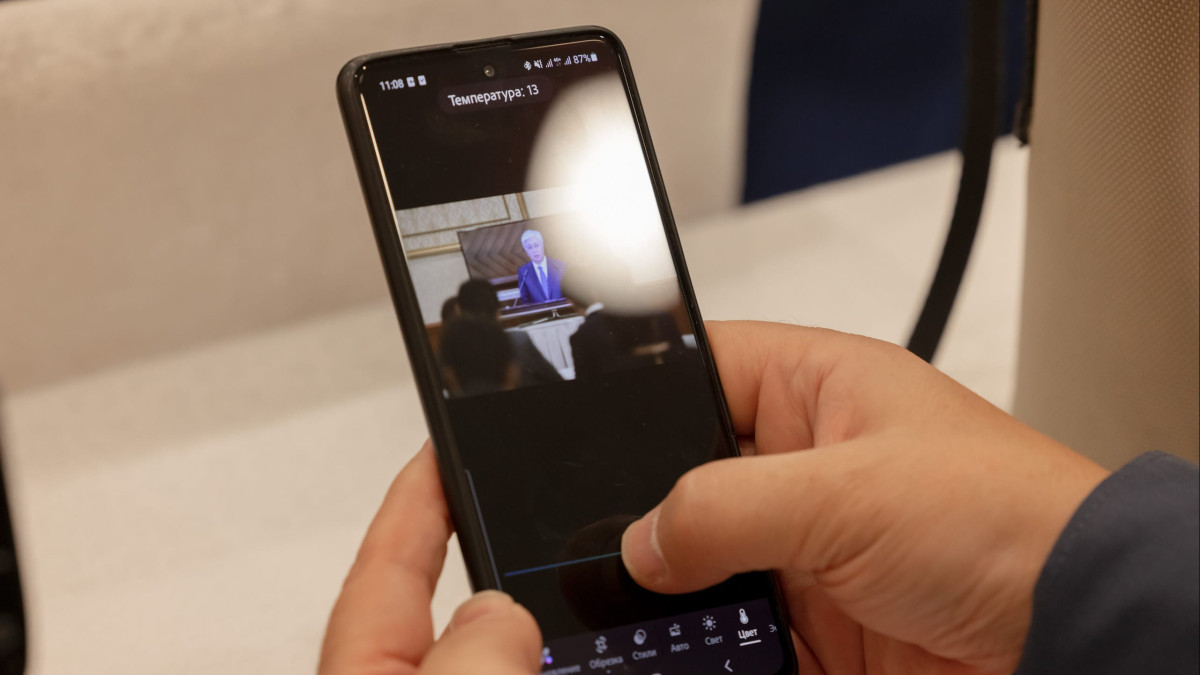 Подросткам в Британии ограничат доступ к TikTok и Instagram по ночам