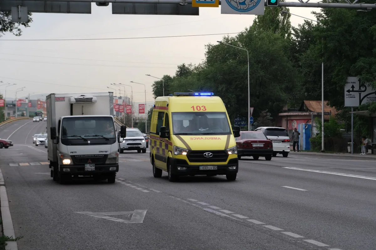 В Алматы с наступлением жары выросло число вызовов скорой помощи