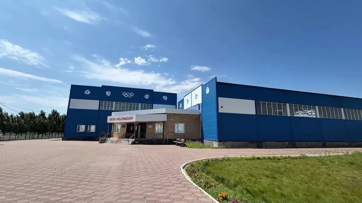 Ақтөбеде дауылдан баспаналары бүлінген тұрғындар уақытша эвакуациялық пунктке орналыстырылды