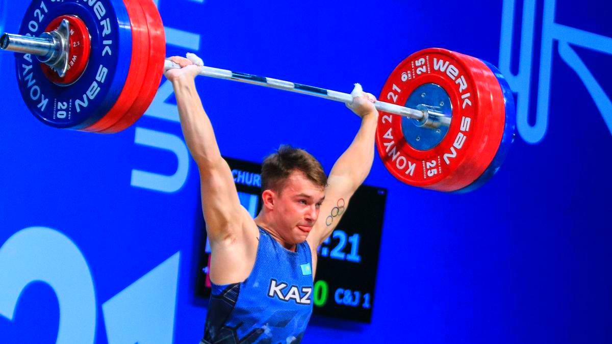 Казахстанскому призеру чемпионата мира подарили трехкомнатную квартиру