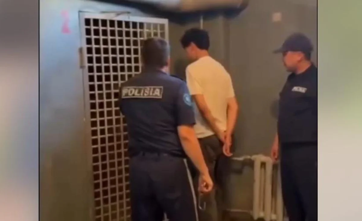 Алматыда пранк үшін дипломын жыртқан студент қамауға алынды