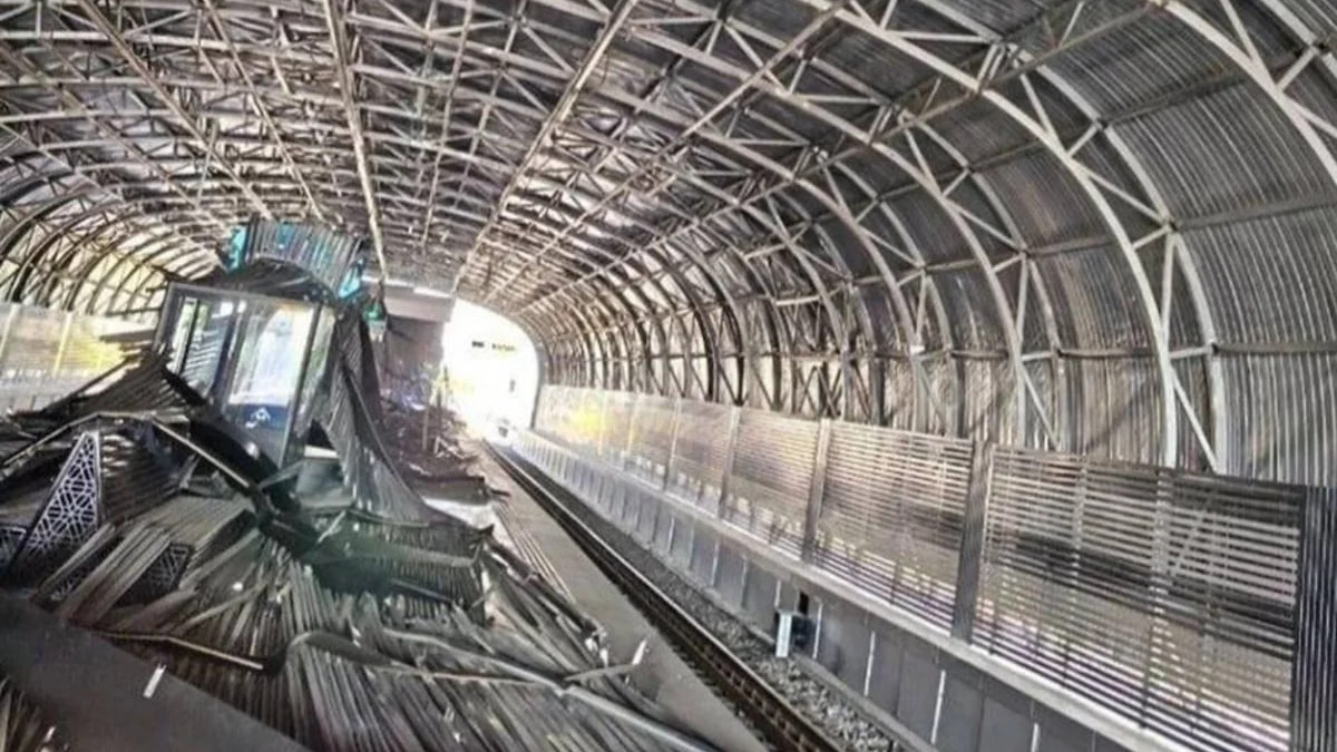 В метро Ташкента обрушилась часть потолка, пострадали два человека