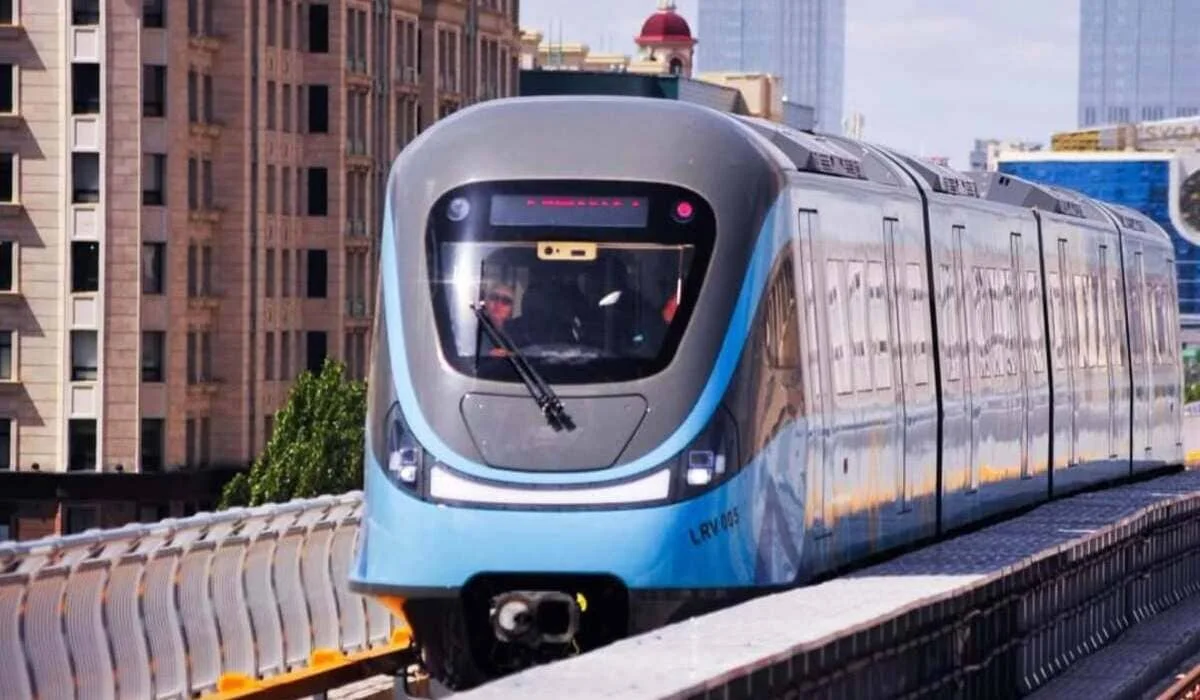 Столичный LRT перевез в июне больше 2 млн пассажиров