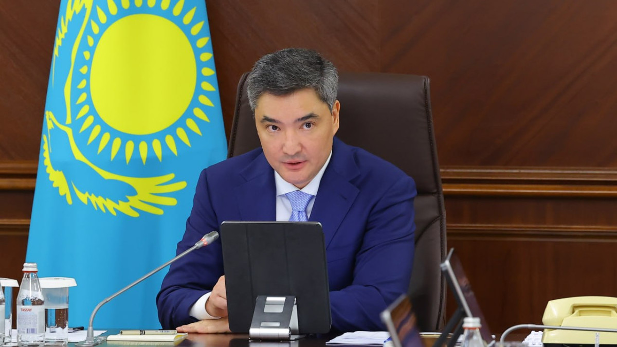 Премьер-министр взял на личный контроль пожар в «Семей орманы»