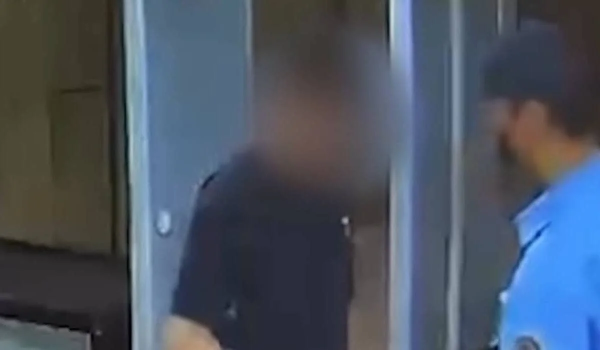 Неудачная шутка в метро закончилась для 22-летнего алматинца арестом