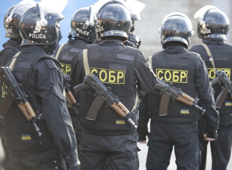 «Били ногами в берцах»: после матча в Астане вспыхнул скандал с СОБР