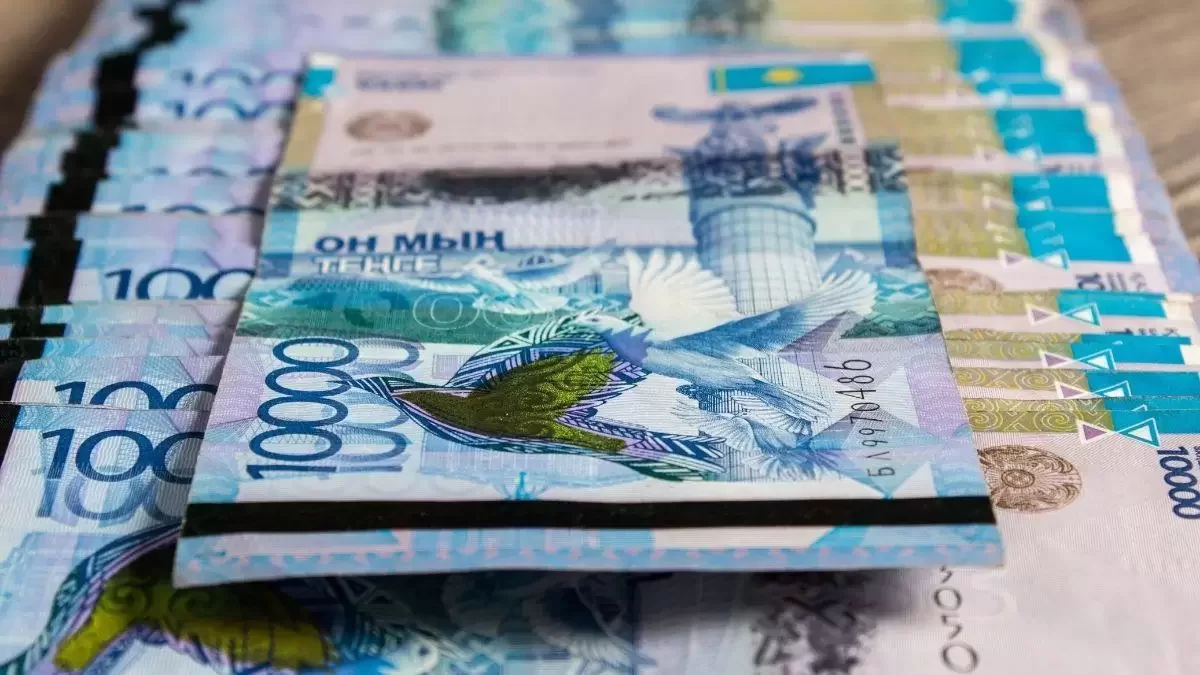 Какие старые тенге еще можно обменять в Казахстане