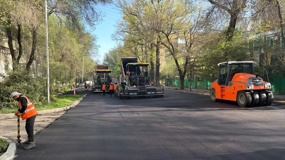 На ул. Бекешева в Алматы временно ограничат движение из-за строительства канализационного коллектора