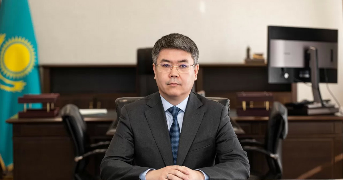   Президент Атырау облысының әкімі Серік Шәпкеновті қызметінен босатты   