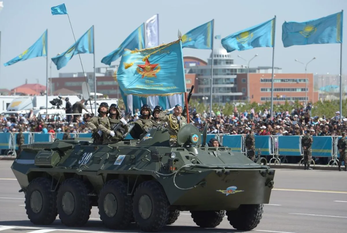 18 июля в Казахстане отмечается День воинских символов Вооруженных сил