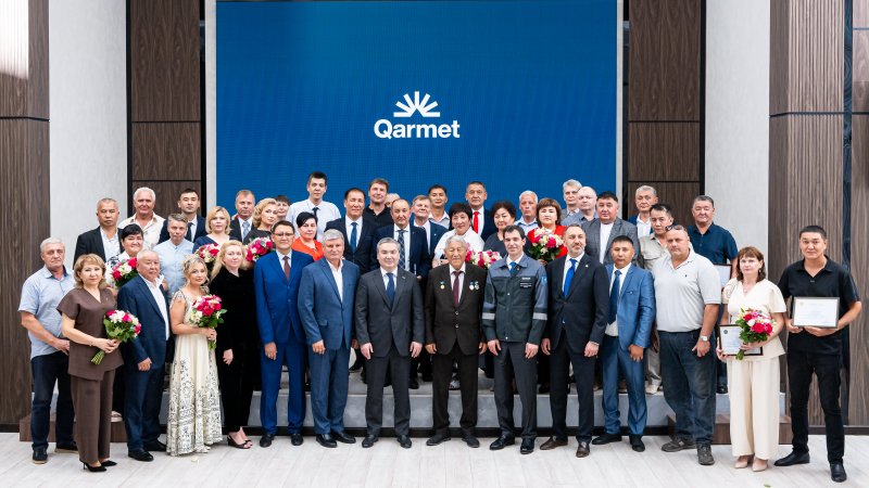 Металлурги Qarmet удостоены почётных наград