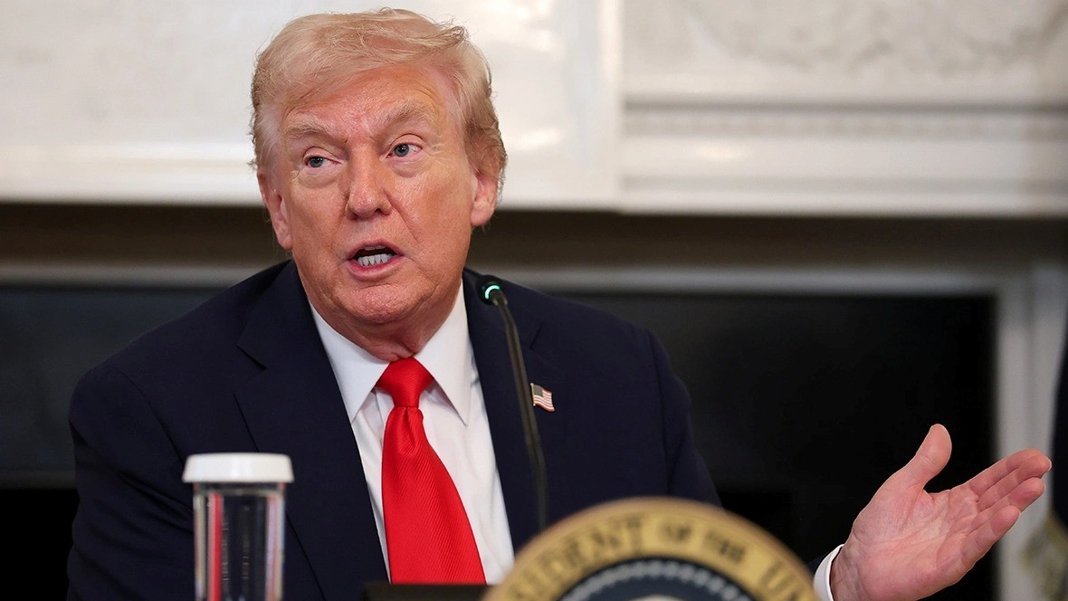 Трамп Канадаға жаңа тарифтер енгіземін деп қорқытты
