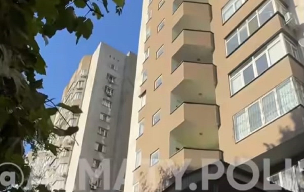 Молодой человек погиб, упав с общего балкона многоэтажки в Алматы